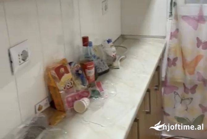 Shtepi me qera Apartament ne Tirane, 1+1, Mobilimi E mobiluar, Pagesa 35,000  Leke.