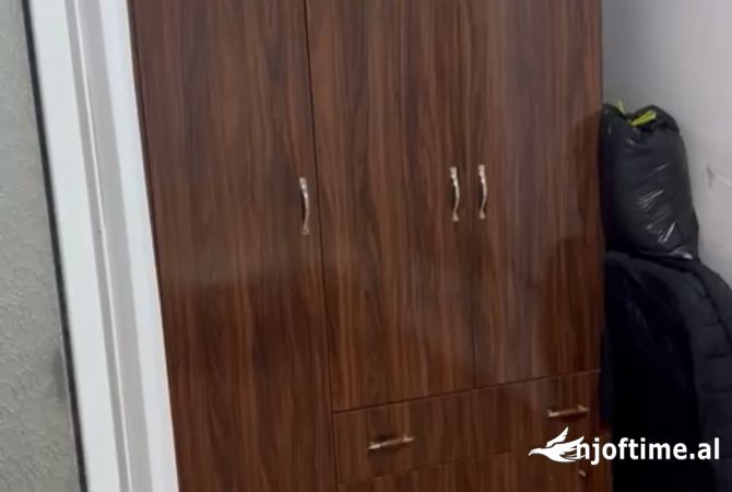 Shtepi me qera Apartament ne Tirane, 1+1, Mobilimi E mobiluar, Pagesa 35,000  Leke.