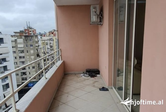 Shtepi me qera Apartament ne Tirane, 2+1, Mobilimi E mobiluar, Pagesa 550  Euro.