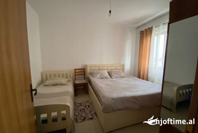 Shtepi me qera 1+1 ne Tirane - 40,000 Leke