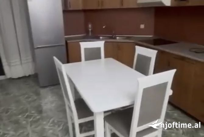 Shtepi me qera 2+1 ne Tirane - 50,000 Leke