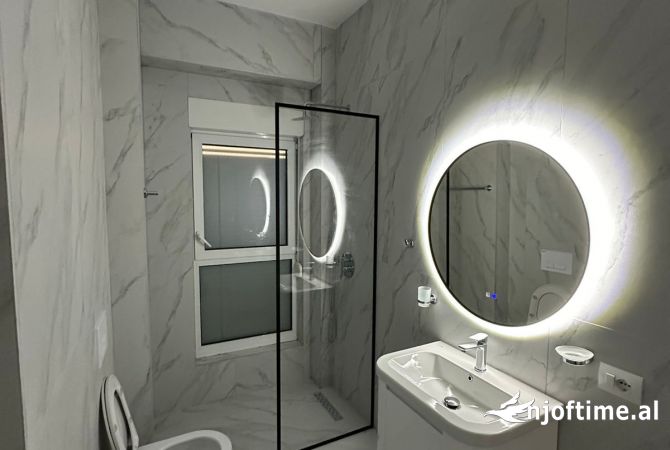 Shtepi me qera Apartament ne Tirane, 1+1, Mobilimi E mobiluar, Pagesa 500  Euro.