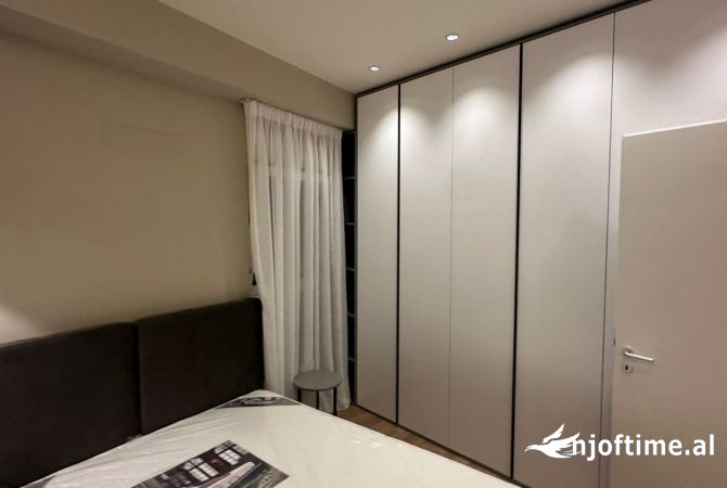 Shtepi me qera Apartament ne Tirane, 1+1, Mobilimi E mobiluar, Pagesa 500  Euro.