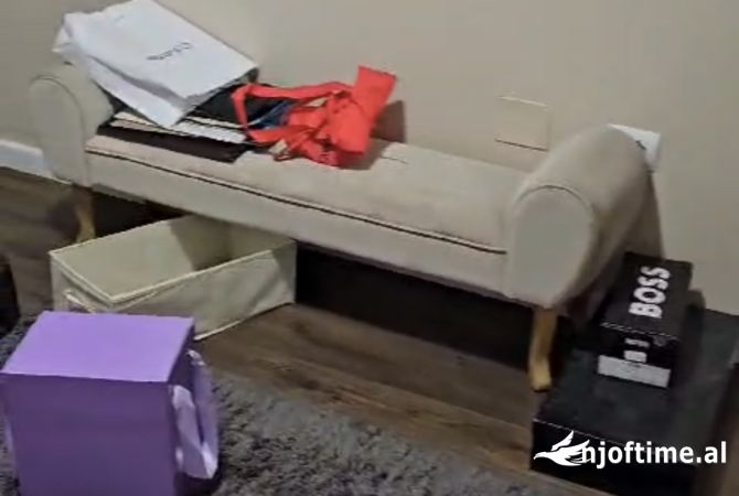 Shtepi ne shitje Apartament ne Tirane, 1+1, Mobilimi E mobiluar, Pagesa 92,000  Euro.