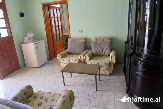 Shtepi me qera 3+1 ne Tirane - 50,000 Leke