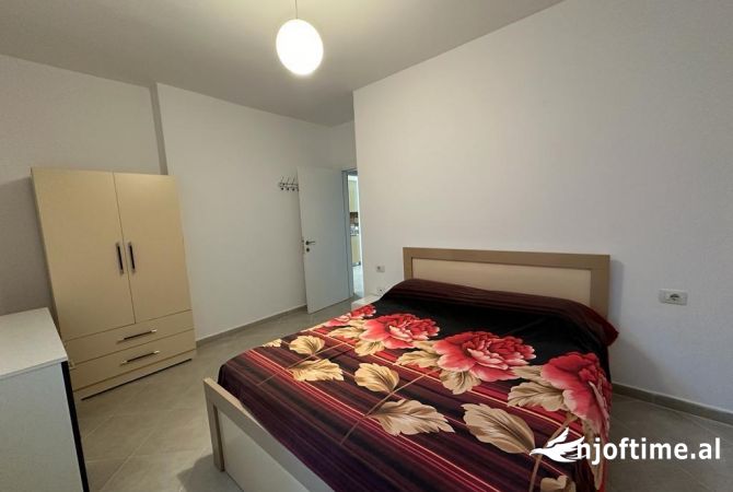 Shtepi me qera Apartament ne Tirane, 2+1, Mobilimi E mobiluar, Pagesa 55,000  Leke.