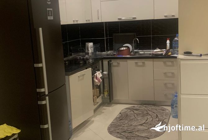 Shtepi me qera 1+1 ne Tirane - 40,000 Leke