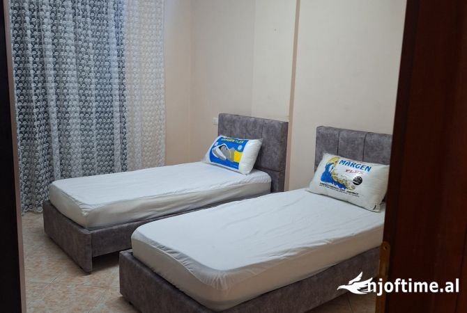 Shtepi me qera Apartament ne Tirane, 2+1, Mobilimi E mobiluar, Pagesa 600  Euro.