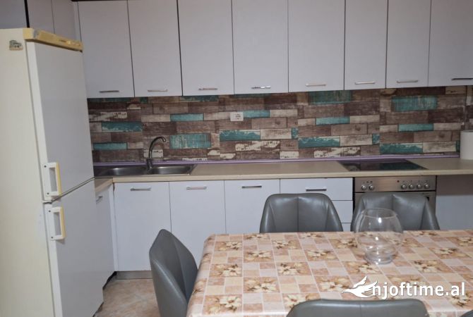 Shtepi me qera 2+1 ne Tirane - 600 Euro