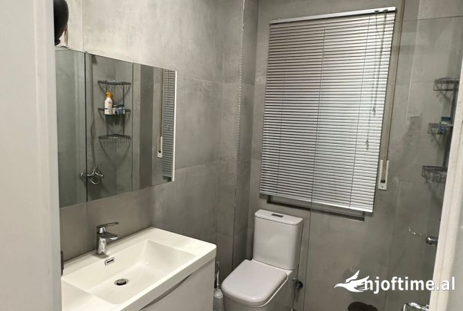 Shtepi me qera Apartament ne Tirane, 1+1, Mobilimi E mobiluar, Pagesa 550  Euro.