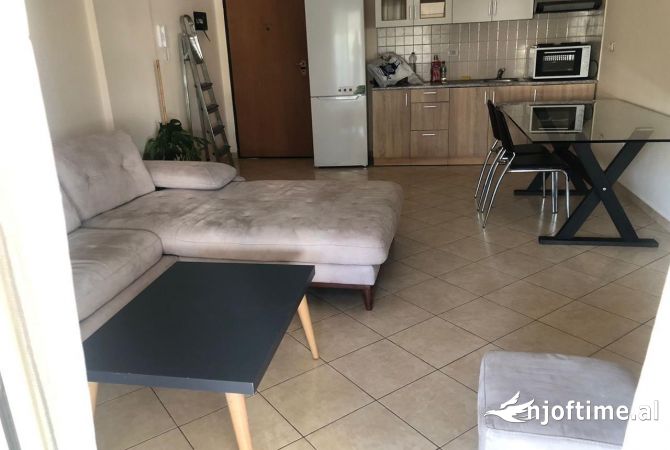 Shtepi me qera 2+1 ne Tirane - 600 Euro