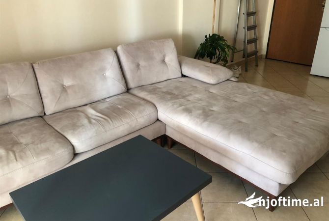 Shtepi me qera 2+1 ne Tirane - 600 Euro