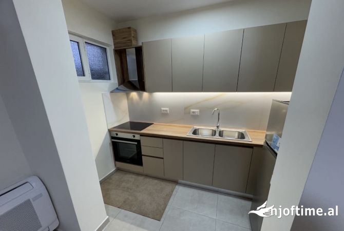 Shtepi ne shitje Apartament ne Tirane, 1+1, Mobilimi E mobiluar, Pagesa 78,500  Euro.