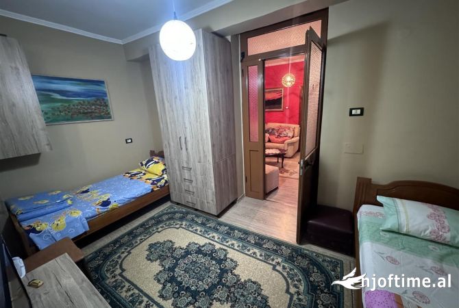 Shtepi me qera 2+1 ne Tirane - 400 Euro