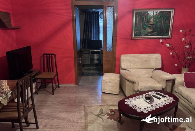 Shtepi me qera 2+1 ne Tirane - 400 Euro