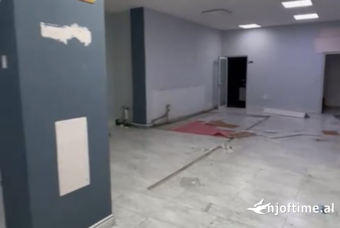 Ambient biznesi me qera 1+1 ne Tirane - 95,000 Leke