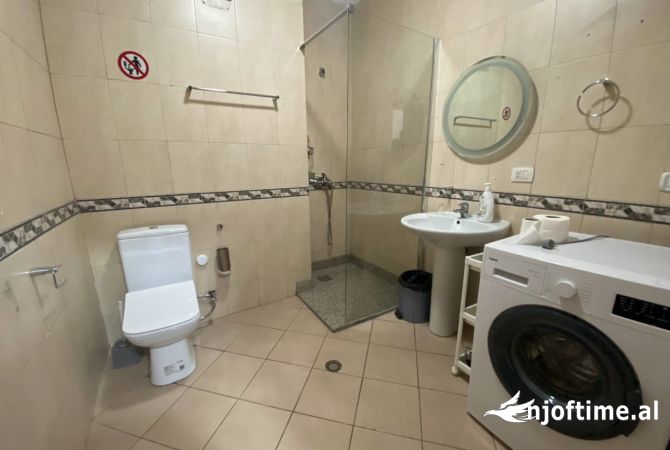 Shtepi me qera Apartament ne Tirane, 4+1, Mobilimi E mobiluar, Pagesa 1,500  Euro.