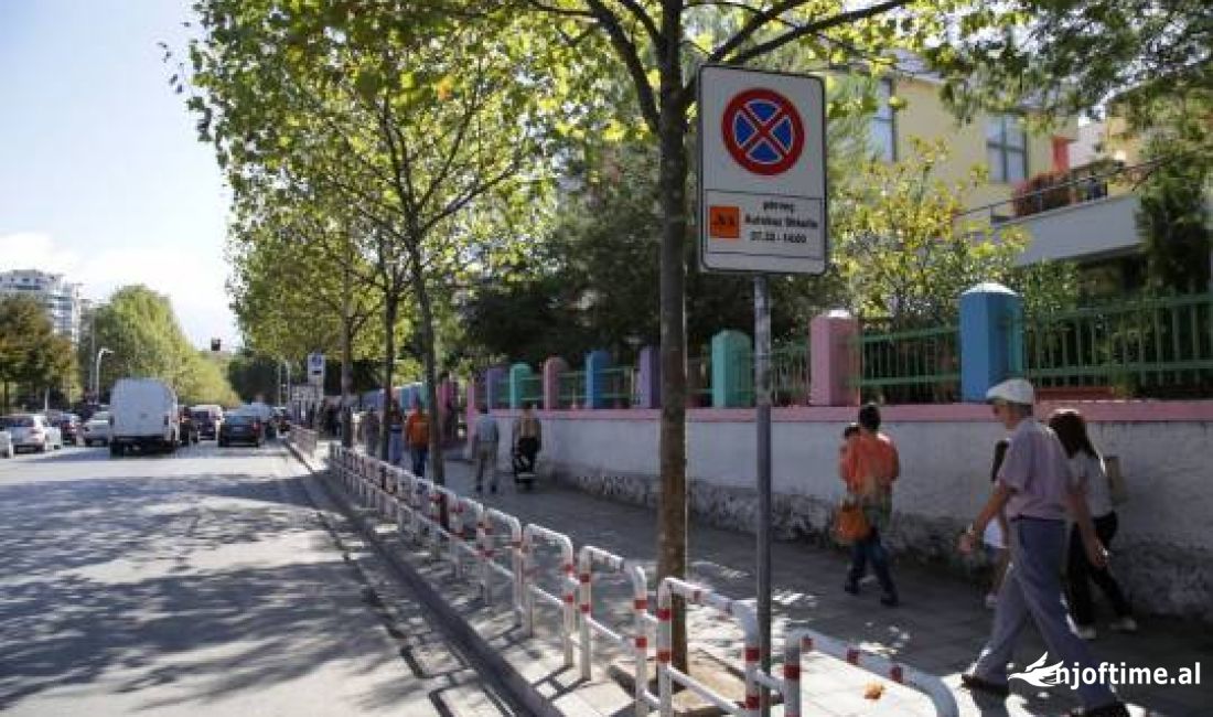 Shtepi me qera Apartament ne Tirane, 2+1, Mobilimi E mobiluar, Pagesa 65,000  Leke.