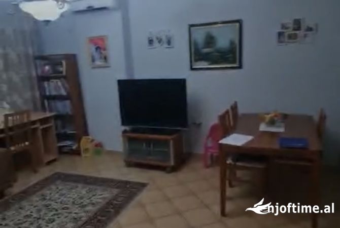 Shtepi me qera 1+1 ne Tirane - 580 Euro