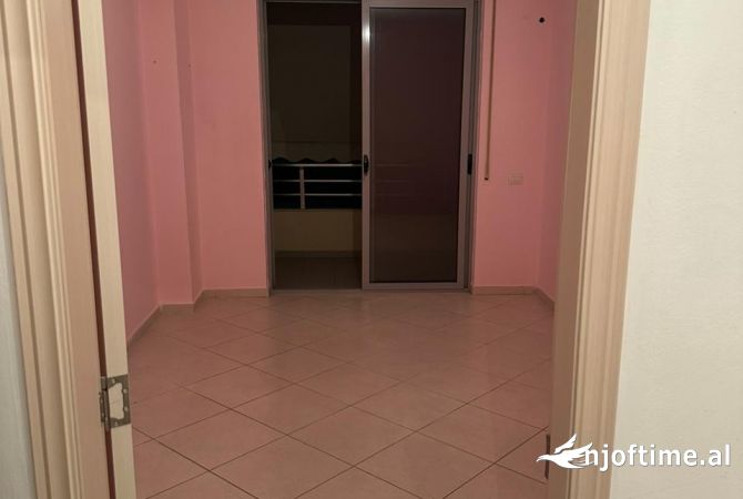 Shtepi ne shitje 2+1 ne Tirane - 125,000 Euro