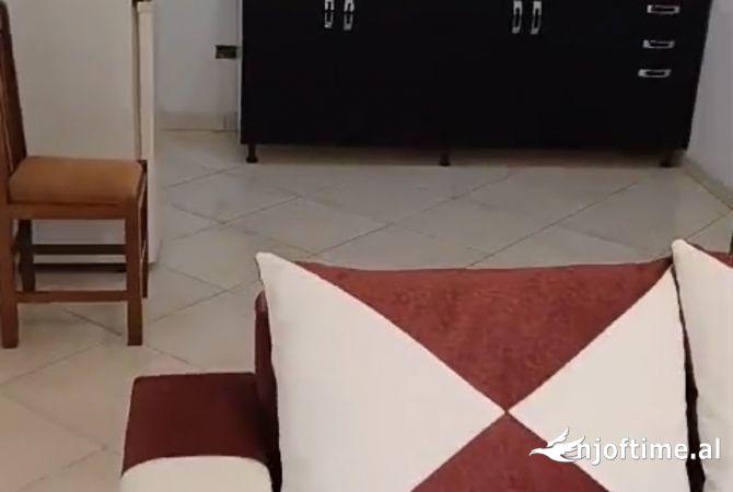 Shtepi me qera 1+1 ne Tirane - 45,000 Leke