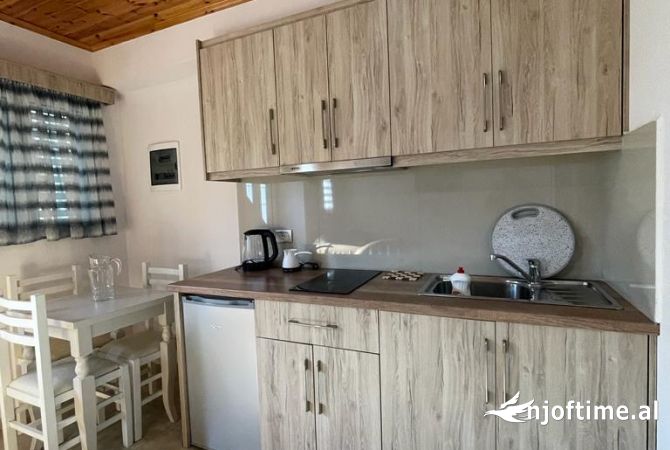 Shtepi ne shitje Apartament ne Sarande, Garsoniere, Mobilimi E mobiluar, Pagesa 150,000  Euro.