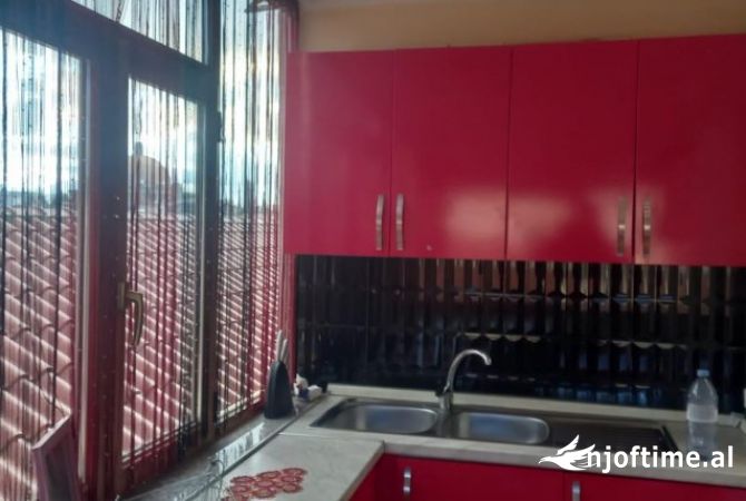 Shtepi me qera 2+1 ne Tirane - 40,000 Leke