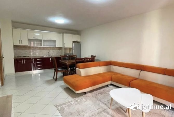 Shtepi me qera 2+1 ne Tirane - 500 Euro