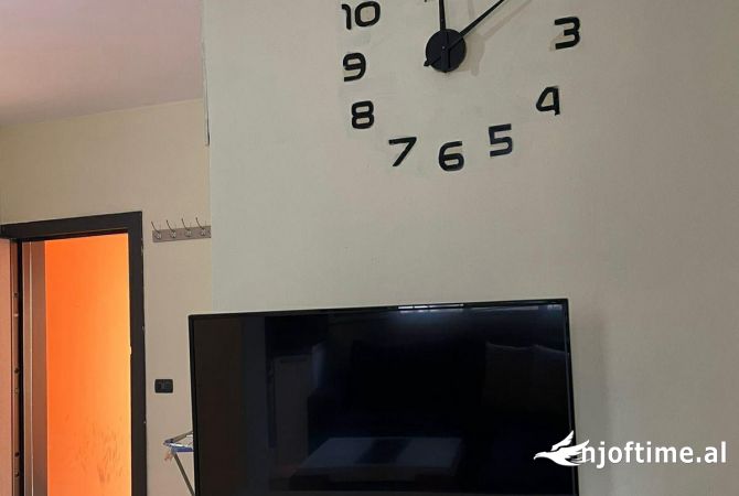 Shtepi me qera Apartament ne Tirane, 1+1, Mobilimi E mobiluar, Pagesa 50,000  Leke.