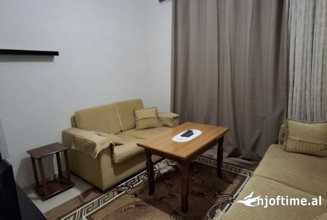 Shtepi me qera 1+1 ne Tirane - 260 Euro