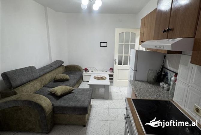 Shtepi me qera 1+1 ne Tirane - 45,000 Leke
