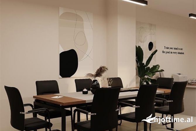 Ambient biznesi me qera 3+1 ne Tirane - 450 Euro