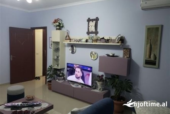 Shtepi ne shitje 1+1 ne Tirane - 92,000 Euro