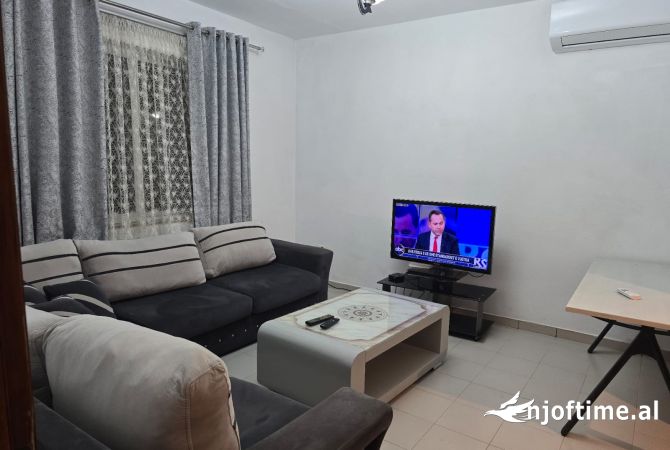 Shtepi me qera 2+1 ne Tirane - 37,000 Leke