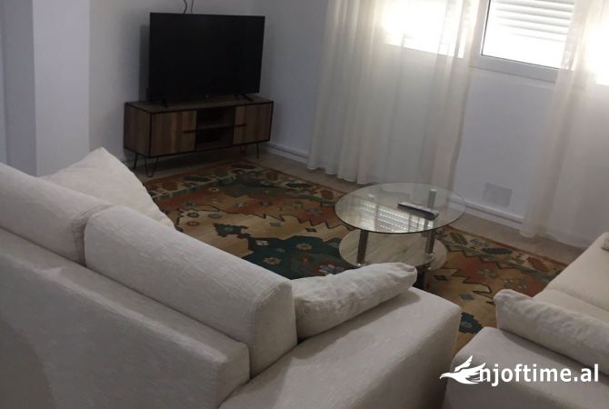 Shtepi me qera 1+1 ne Tirane - 500 Euro