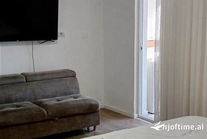 Shtepi me qera 1+1 ne Tirane - 450 Euro