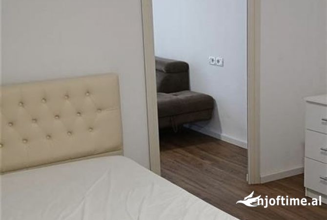 Shtepi me qera 1+1 ne Tirane - 450 Euro