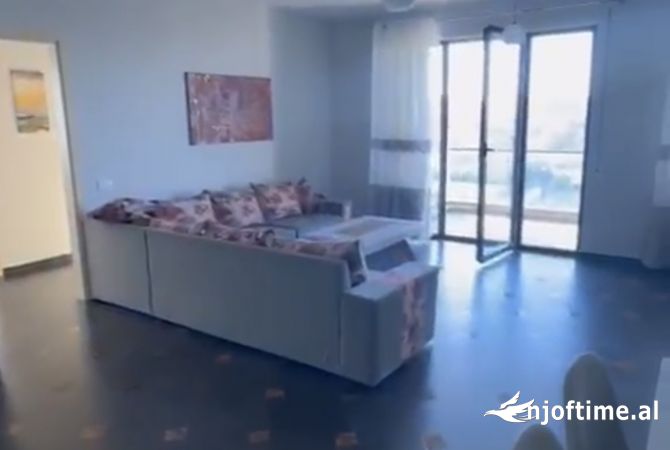 Jepet me qera apartament 2+1+2 mbrapa Casa Italias