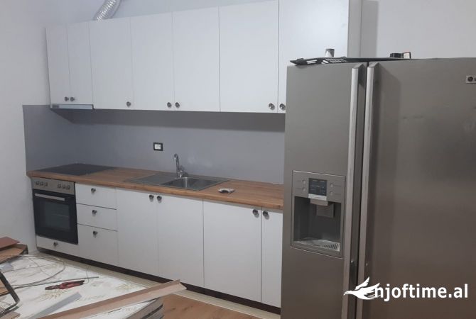 Shtepi me qera 2+1 ne Tirane - 35,000 Leke