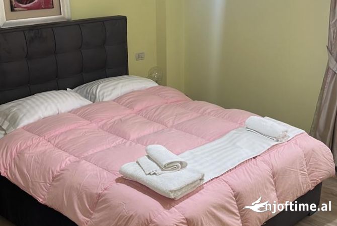 Shtepi me qera 2+1 ne Tirane - 1,000 Euro