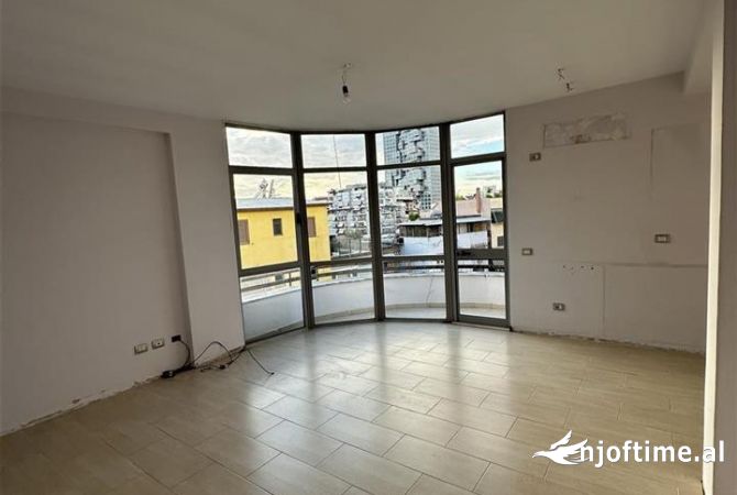 Shtepi me qera 2+1 ne Tirane - 500 Euro