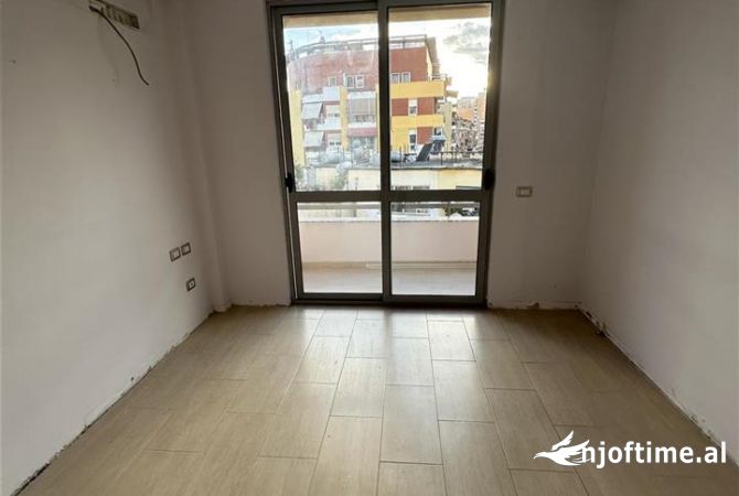 Shtepi me qera 2+1 ne Tirane - 500 Euro