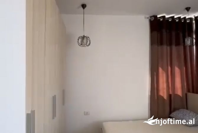 Shtepi me qera Apartament ne Tirane, 1+1, Mobilimi E mobiluar, Pagesa 500  Euro.