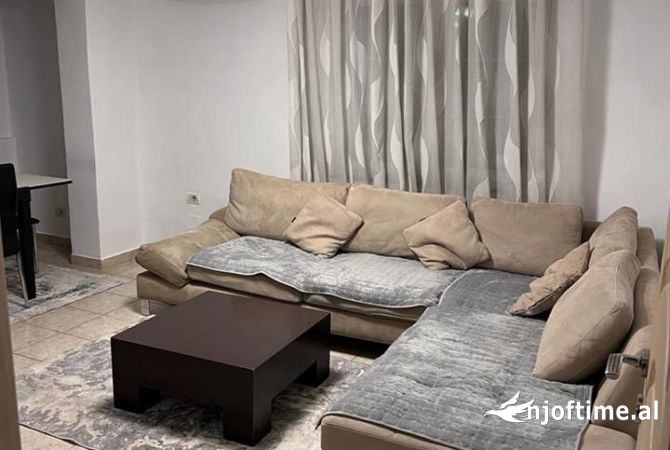 Shtepi me qera 1+1 ne Tirane - 45,000 Leke