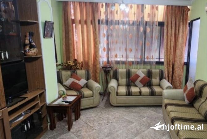 Shtepi me qera 1+1 ne Tirane - 55,000 Leke