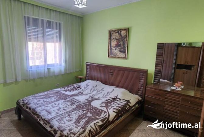 Shtepi me qera Apartament ne Tirane, 1+1, Mobilimi E mobiluar, Pagesa 55,000  Leke.