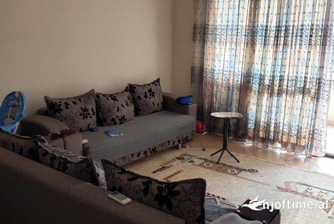 Shtepi me qera 1+1 ne Tirane - 400 Euro