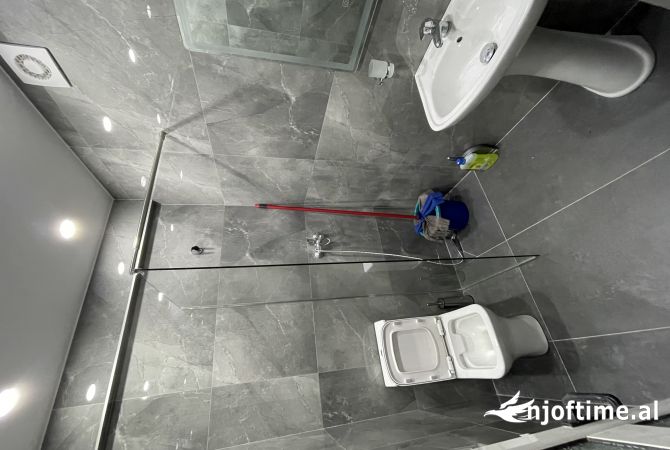 Shtepi me qera Apartament ne Tirane, Garsoniere, Mobilimi E mobiluar, Pagesa 500  Euro.