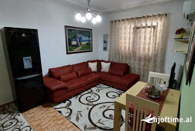 Shtepi me qera 2+1 ne Tirane - 450 Euro