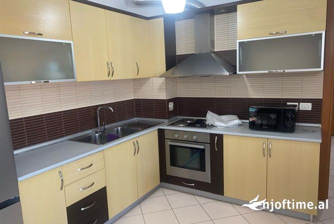 Shtepi me qera 1+1 ne Tirane - 550 Euro